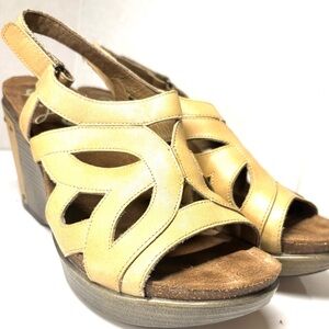 Dansko Danilo Size 38 Leather Wedge Sandals